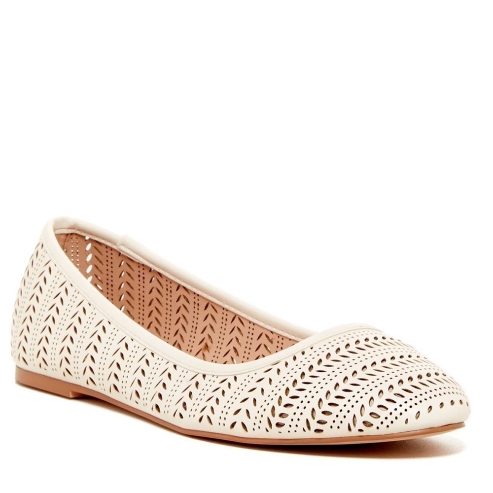 Legaeng Lazer Cut Leather flat